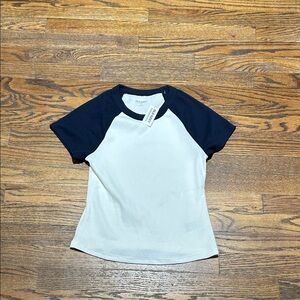 Old Navy Women's Navy and White Short Sleeve Tee
